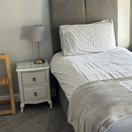 Black Bull With Rooms Upper Cumbernauld Extérieur photo