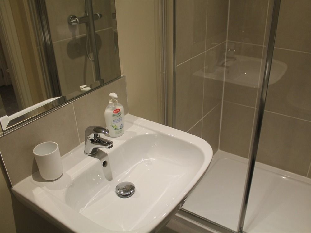 Black Bull With Rooms Upper Cumbernauld Extérieur photo