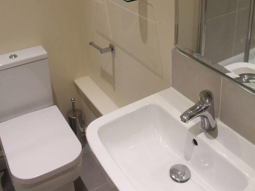 Black Bull With Rooms Upper Cumbernauld Extérieur photo